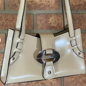 Guess purse